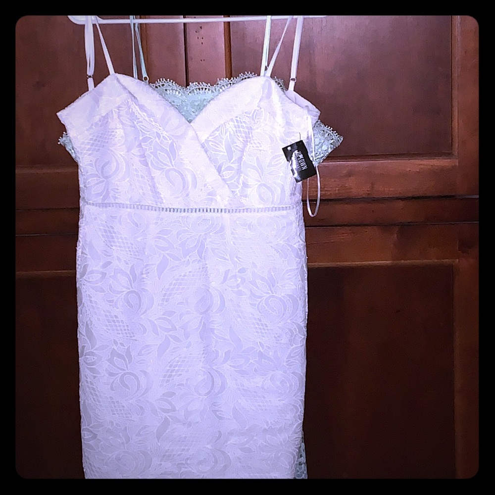 -LACE WHITE DRESS
